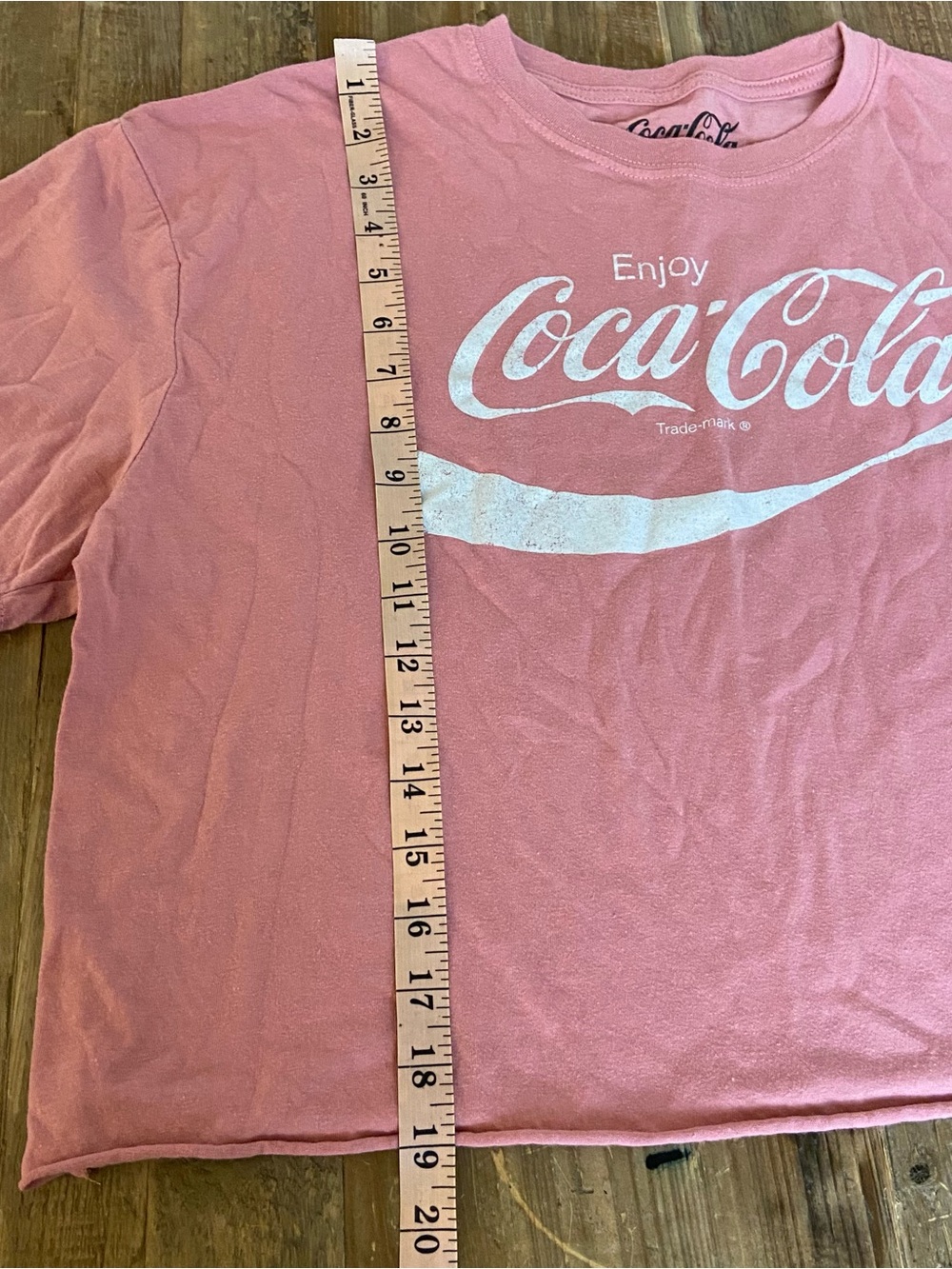 Coca-Cola Shirt Pink Logo Cropped Tee Large - Picture 3 of 5